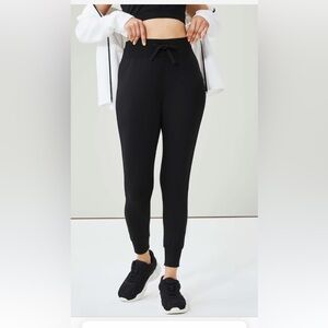 JOE FRESH Active High Rise Joggers size:M NWT
